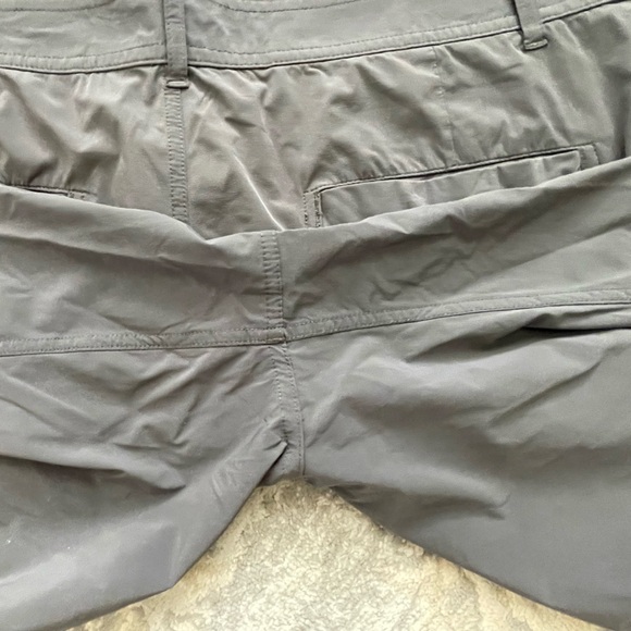 Lululemon Shorts 11" - Picture 4 of 7